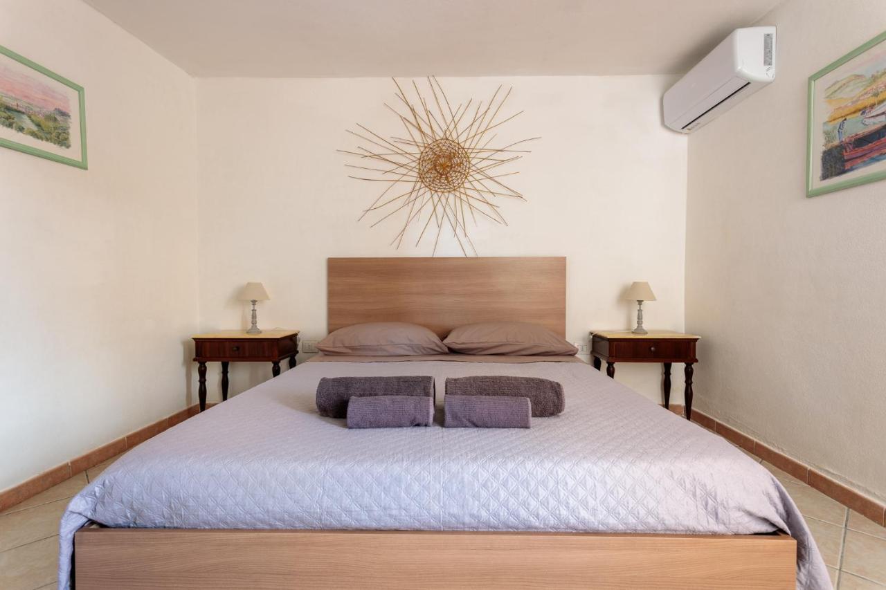 Tiria House Bosa - Casa Vacanze Luaran gambar