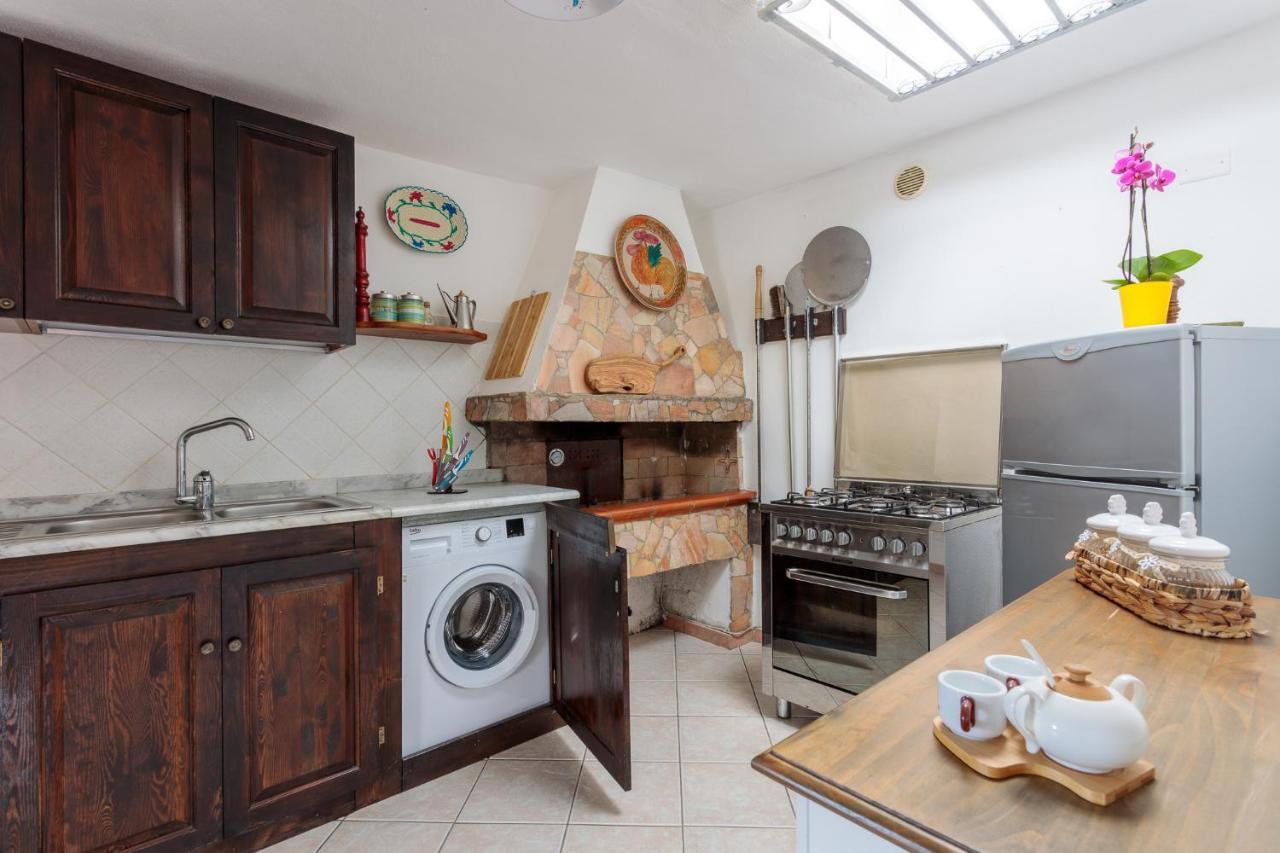 Tiria House Bosa - Casa Vacanze Luaran gambar
