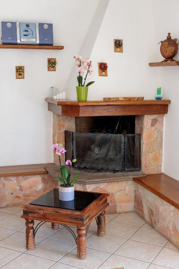 Tiria House Bosa - Casa Vacanze Luaran gambar