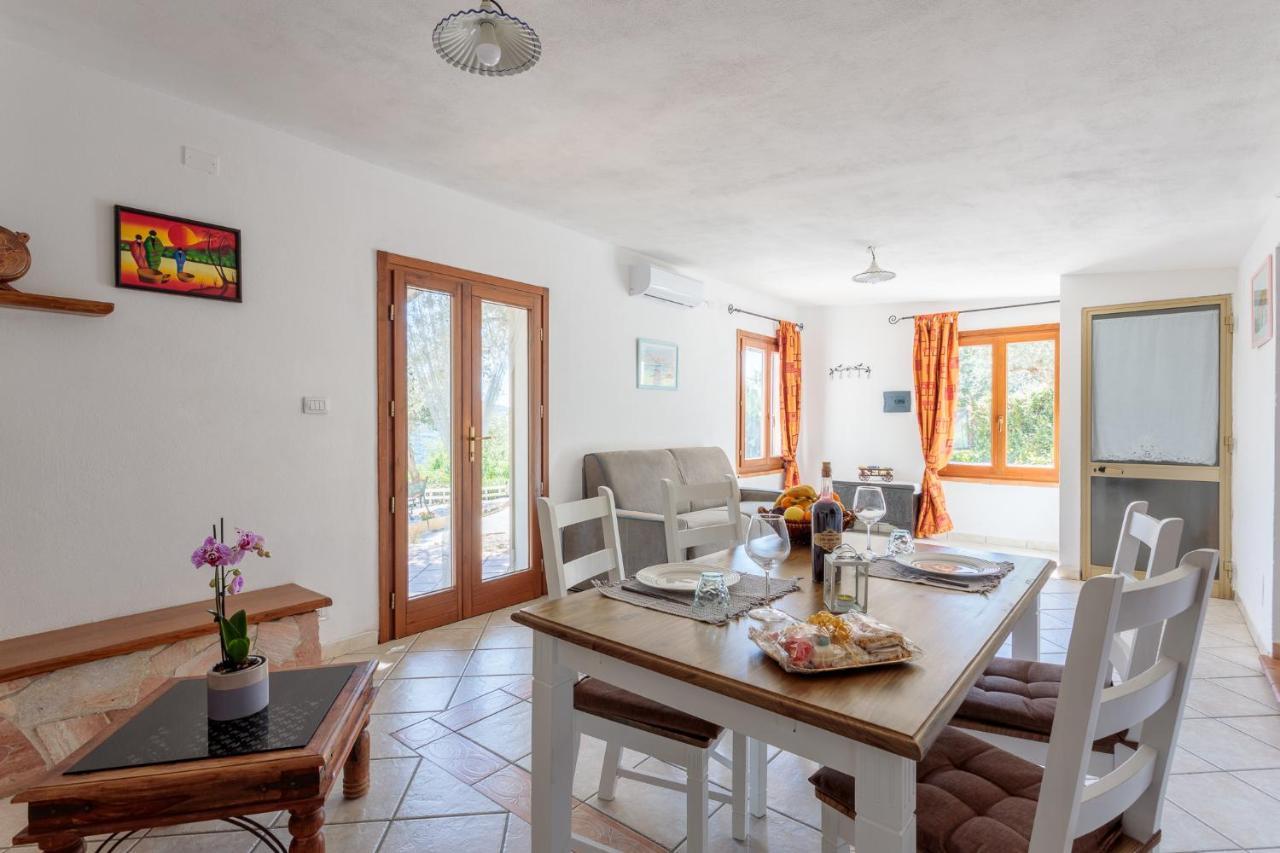 Tiria House Bosa - Casa Vacanze Luaran gambar