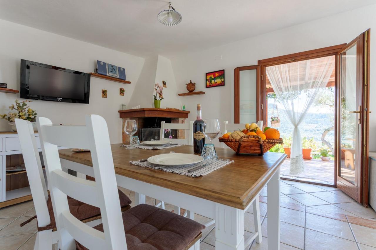 Tiria House Bosa - Casa Vacanze Luaran gambar