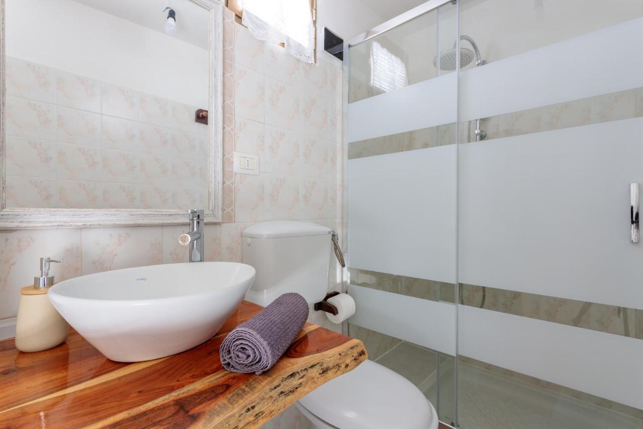 Tiria House Bosa - Casa Vacanze Luaran gambar