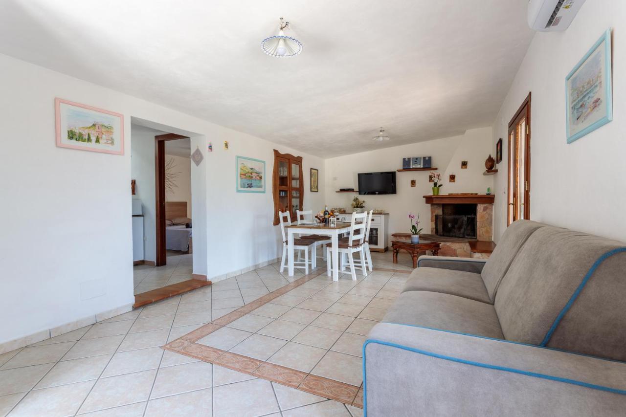 Tiria House Bosa - Casa Vacanze Luaran gambar
