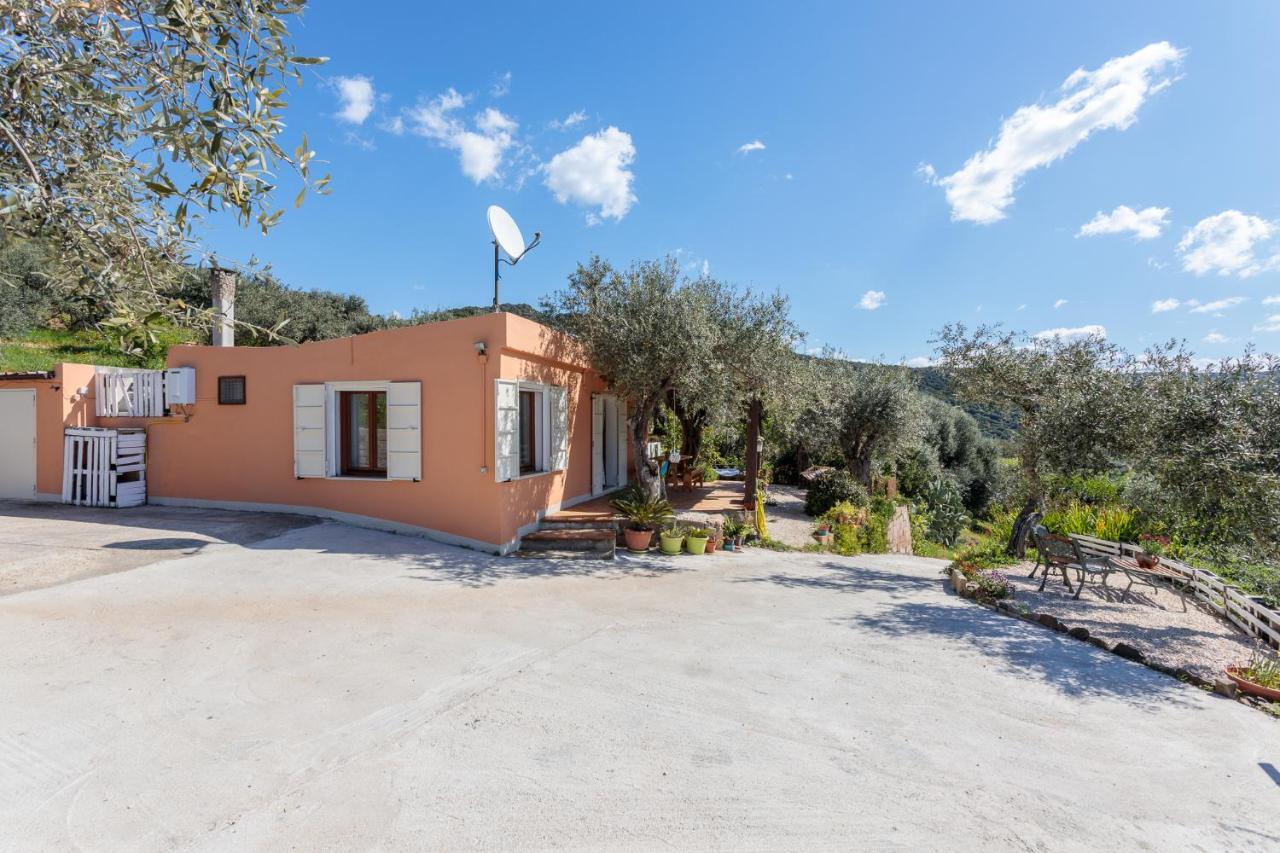Tiria House Bosa - Casa Vacanze Luaran gambar